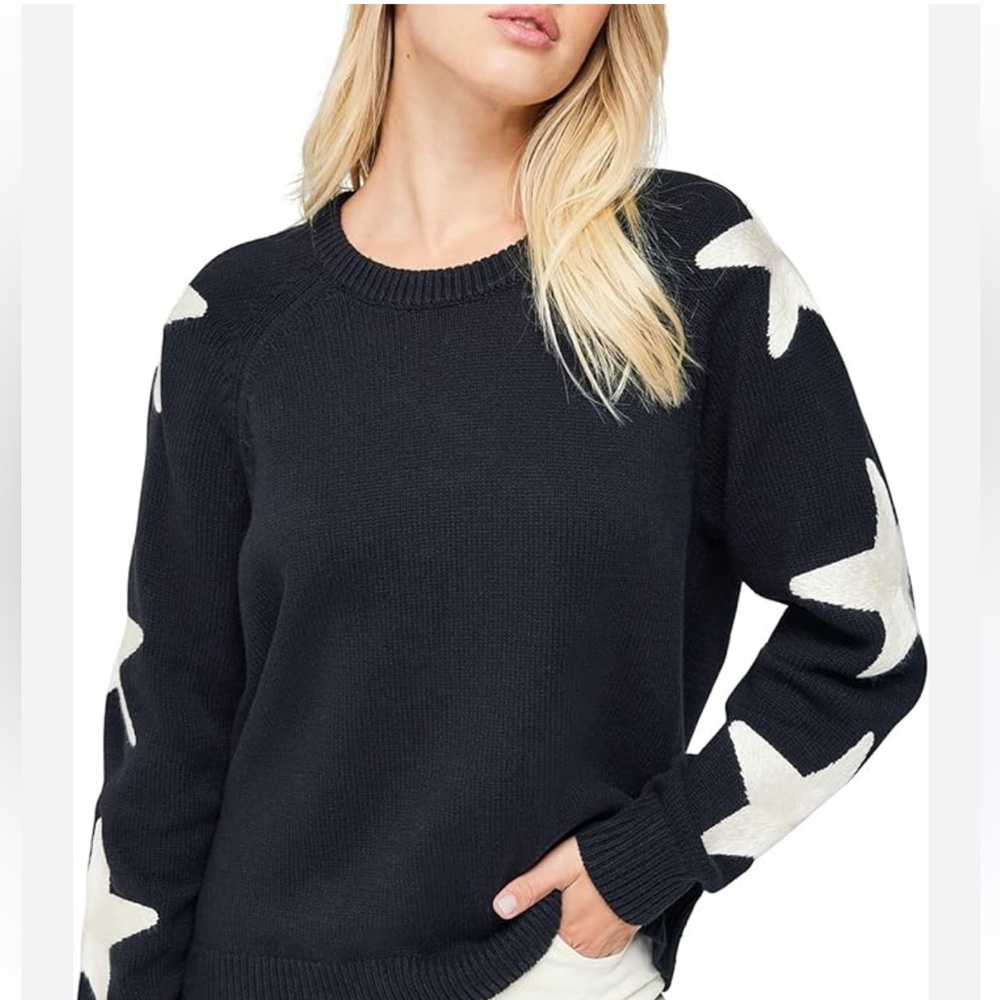 NWOT WILDFOX Sommers Black with Jumbo Stars pullover top